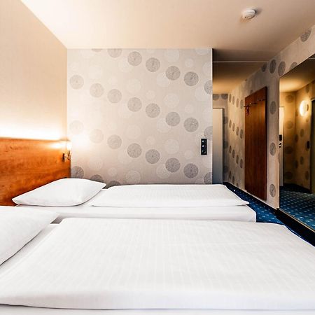 Bonjour Tagungshotel Stuttgart-גרלינגן מראה חיצוני תמונה