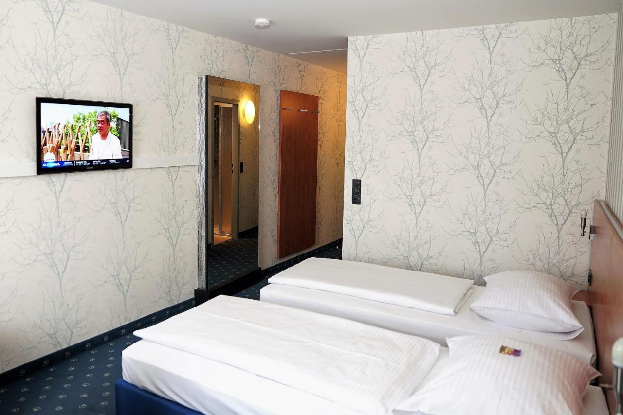 Bonjour Tagungshotel Stuttgart-גרלינגן מראה חיצוני תמונה